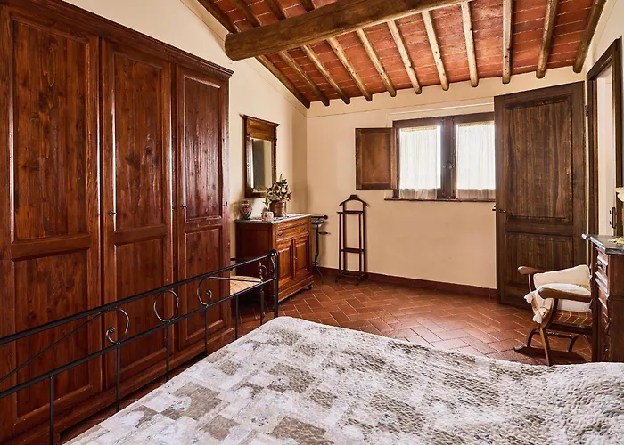 Tranquil Chianti Escape For 4 Villa